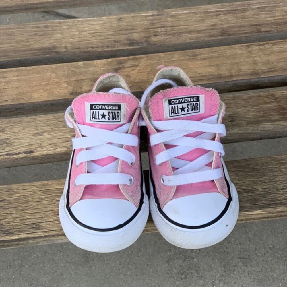Pink converse size 6